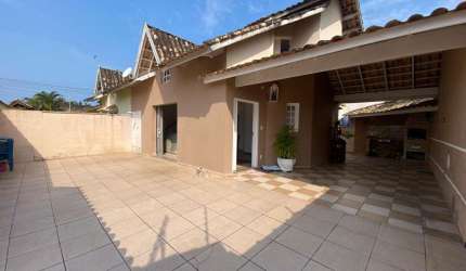 Casa para Venda em Itanhaém, Nova Itanhaém, 3 dormitórios, 2 banheiros, 2 vagas