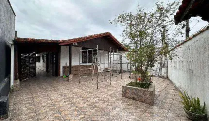 Casa para Venda em Itanhaém, Belas Artes, 5 dormitórios, 1 suíte, 3 banheiros