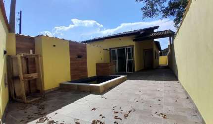 Casa para Venda em Itanhaém, Jamaica, 2 dormitórios, 1 suíte, 1 banheiro, 2 vagas