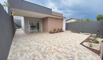 Casa para Venda em Itanhaém, Regina, 3 dormitórios, 2 suítes, 1 banheiro, 3 vagas