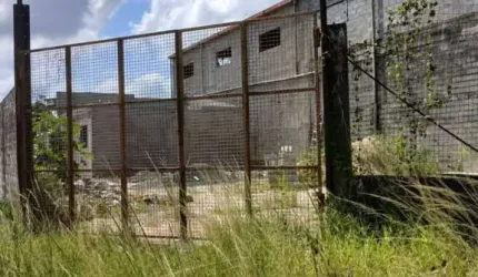 Comercial para Venda em Itanhaém, Regina, 2 banheiros