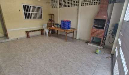 Casa para Venda em Praia Grande, Tude Bastos, 3 dormitórios, 2 suítes, 1 banheiro, 2 vagas