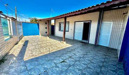 Casa para Venda em Itanhaém, Jamaica, 3 dormitórios, 1 suíte, 1 banheiro, 2 vagas