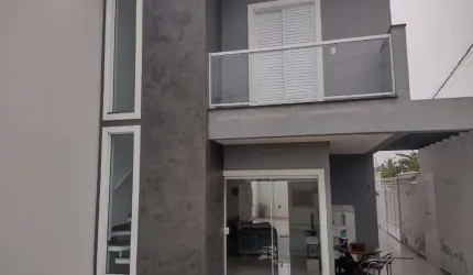 Sobrado para Venda em Itanhaém, Jardim Regina, 3 dormitórios, 1 suíte, 1 banheiro, 2 vagas