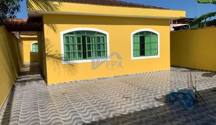 Casa para Venda em Itanhaém, Nova Itanhaém, 4 dormitórios, 2 banheiros, 4 vagas