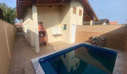 Casa para Venda em Itanhaém, Jardim Jamaica, 2 dormitórios, 1 suíte, 1 banheiro, 2 vagas