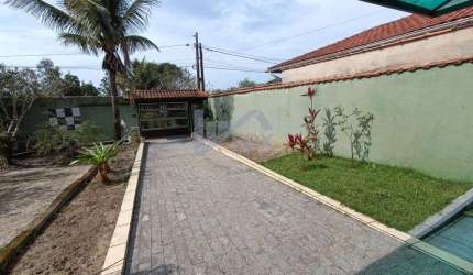 Casa para Venda em Itanhaém, Jardim Grandesp, 4 dormitórios, 1 suíte, 2 banheiros, 3 vagas