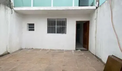 Sobrado para Venda em Itanhaém, Jardim das Palmeiras, 2 dormitórios, 2 suítes, 1 banheiro, 2 vagas