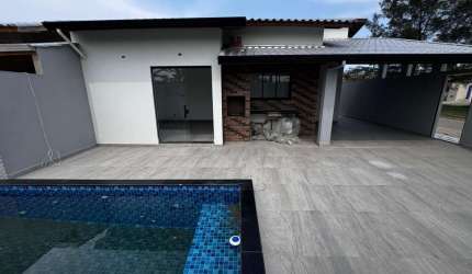 Casa para Venda em Itanhaém, São Fernando, 2 dormitórios, 1 suíte, 1 banheiro, 2 vagas