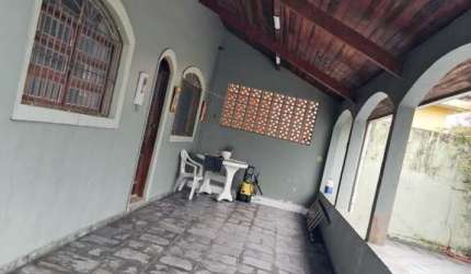 Casa para Venda em Itanhaém, Belas Artes, 3 dormitórios, 1 suíte, 1 banheiro, 5 vagas