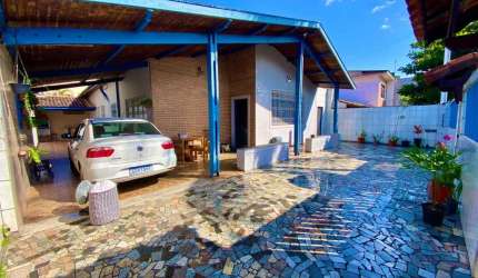 Casa para Venda em Itanhaém, Suarão, 3 dormitórios, 1 suíte, 3 banheiros, 4 vagas