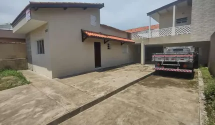 Casa para Venda em Itanhaém, JARDIM SUARÃO, 3 dormitórios, 2 suítes, 1 banheiro, 4 vagas