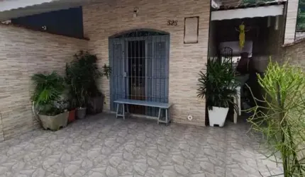 Casa para Venda em Mongaguá, Itaóca, 2 dormitórios, 1 suíte, 2 banheiros, 2 vagas