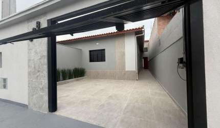 Casa para Venda em Mongaguá, Itaguaí, 3 dormitórios, 1 banheiro, 2 vagas