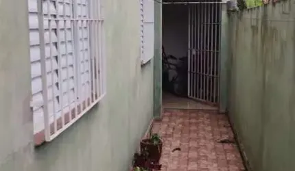 Casa para Venda em Itanhaém, Balneário Jequitibá, 2 dormitórios, 1 suíte, 1 banheiro, 2 vagas