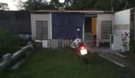 Casa para Venda em Itanhaém, Jardim Guacyra, 1 dormitório, 1 banheiro, 4 vagas