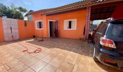 Casa para Venda em Itanhaém, Jamaica, 2 dormitórios, 1 suíte, 1 banheiro, 5 vagas