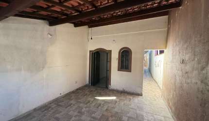 Casa para Venda em Itanhaém, Belas Artes, 2 dormitórios, 1 suíte, 1 banheiro, 1 vaga