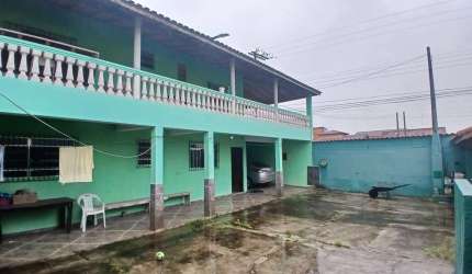 Casa para Venda em Itanhaém, Jardim Guacyra, 4 dormitórios, 1 suíte, 1 banheiro, 9 vagas