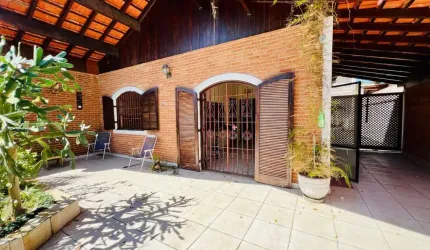 Casa para Venda em Itanhaém, Balneário Gaivotas, 3 dormitórios, 1 suíte, 2 banheiros, 1 vaga
