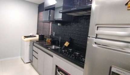 Encantador apartamento térreo no Parque da Matriz