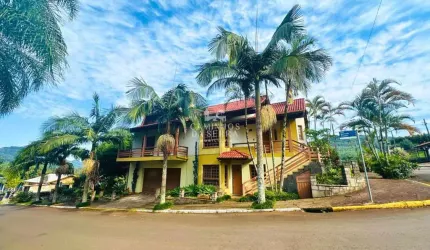 MARAVILHOSA CASA DE ESQUINA COM 5 QUARTOS NO BAIRRO BELA VISTA, EM PICADA CAFÉ-RS, Bela Vista, Picada Cafe - RS