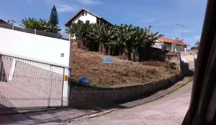 Terreno à venda no Centro, São José  por R$ 420.000