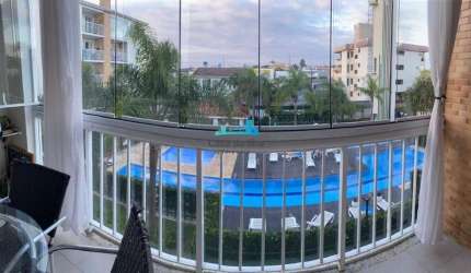 Apartamento com 3 quartos à venda no Capoeiras, Florianópolis  por R$ 690.000