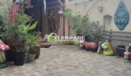 SOBRADO STA CÂNDIDA,04 QTS,SUÍTE,SACADA,CHURRAS.,BEM LOCALIZADO