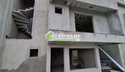 SOBRADO NOVO UBERABA,03 QTS,SUÍTE,SACADA,CHURRASQ.,GAR. COBERTA