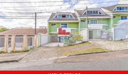 Maravilhoso Sobrado com 3 quartos (2 Suítes), 172m2 na melhor localização do Capão Raso (500m da Winston Churchill)