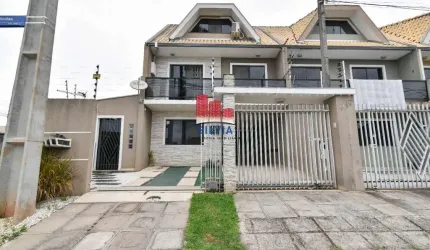 Lindo Sobrado de esquina com 4 quartos, 3 vagas de garagem, 122m2 na melhor localização do Capão Raso (1.5km da Winston Churchill)