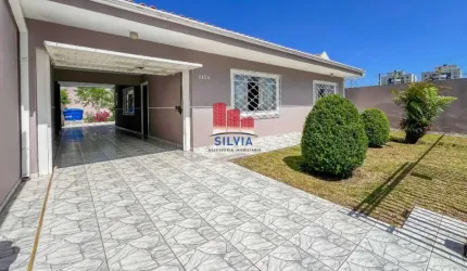 Linda Casa averbada, com 191,43m², 7 vagas de garagem, no bairro Novo Mundo.