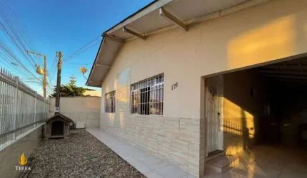 Casa a venda com 119m² localizada no Bairro Cordeiros em Itajaí.