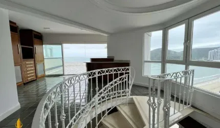 Cobertura Duplex a venda no Edifício Theiss Heim Residence localizado no Centro em Balneário Camboriú.