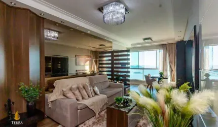 Apartamento à venda no Edifício Villa Serena no Centro em Balneário Camboriú.