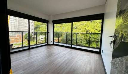 Apartamento a venda no Edifício Serenity Tower localizado no Bairro Fazenda em Itajaí.
