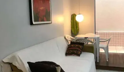 Apartamento à venda no Edifício Rio de La Plata localizado no Centro em Balneário Camboriú.