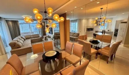 Apartamento a venda no centro de Balneário Camboriú.