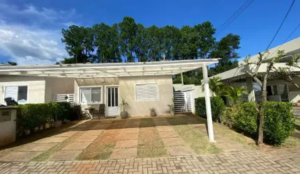 Casa térrea em condomínio ,para vender
