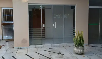 Sobrado para alugar no centro