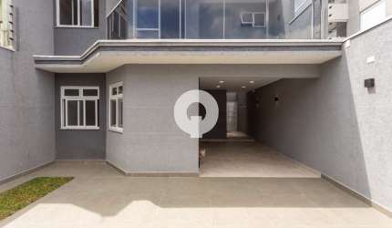 Sobrado triplex revitalizado no Cabral