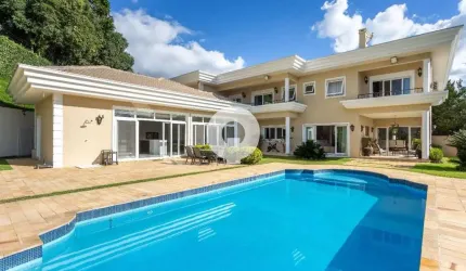 Belíssima Casa em Terreno de 1700 m2