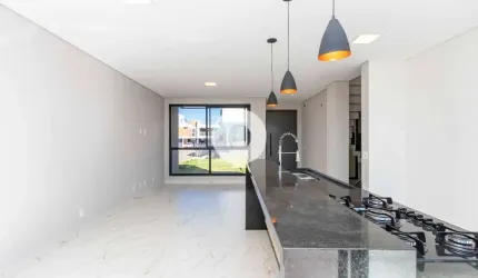 Sobrado Triplex novo no Pinheirinho