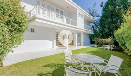 MARAVILHOSA CASA EM CONDOMÍNIO COM 5 SUÍTES- CONDOMÍNIO SHERWOOD