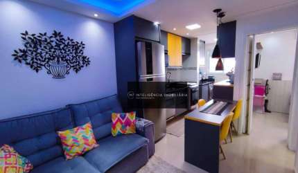 Lindo Apartamento com móveis planejados em todos os ambientes com 02 dormitórios na Vila Nhocune !!