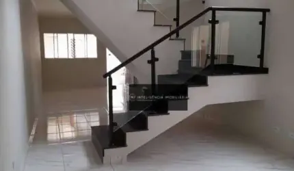 Oportunidade, excelente sobrado com espaço gourmet na Penha de França. São 03 dormitórios sendo 01 suite mais  02 vagas cobertas!!