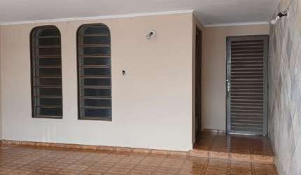 Confortável casa tipo para venda com 2 quartos, 134m²