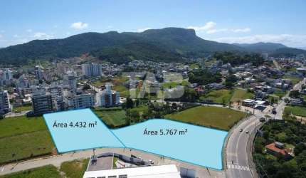 Terreno com 10.199m2 em ótima localização | Palhoça