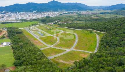Terreno à Venda no Parque do Lago